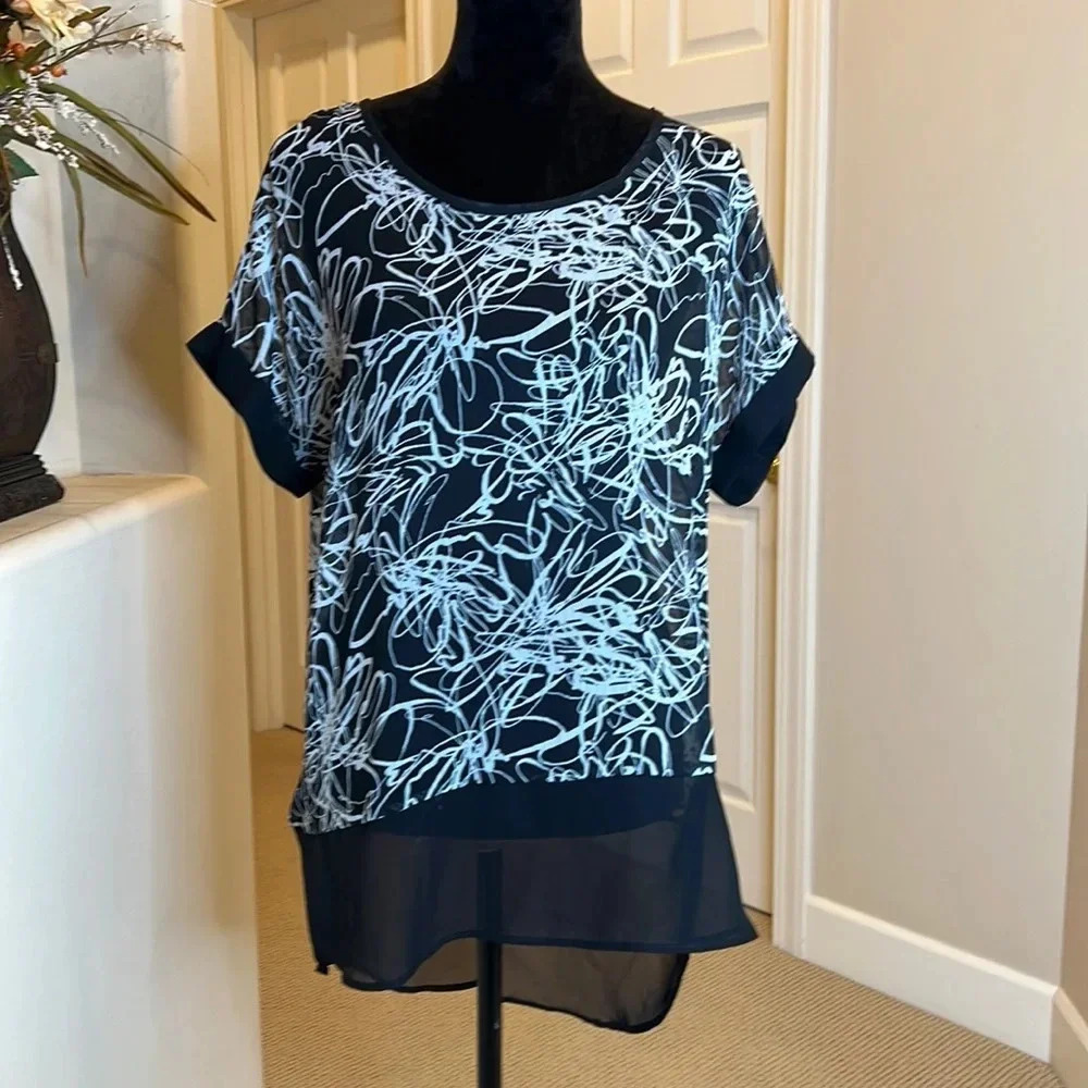 Peridot Short Sleeve Print Sheer Blouse